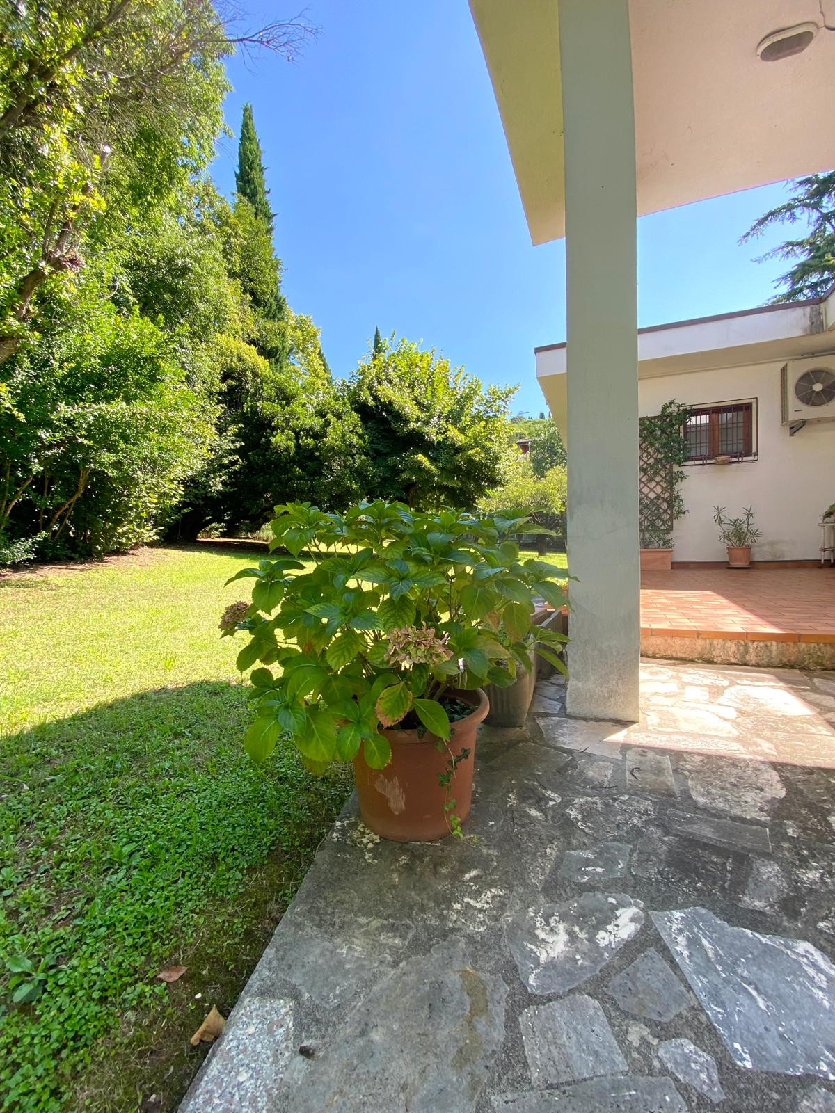Villa individual con gran parque privado en el centro de Verona, foto 9.